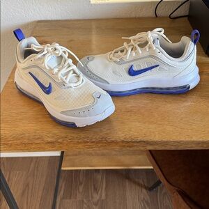 Women’s Nike Air Max AP 9.5 NWOT